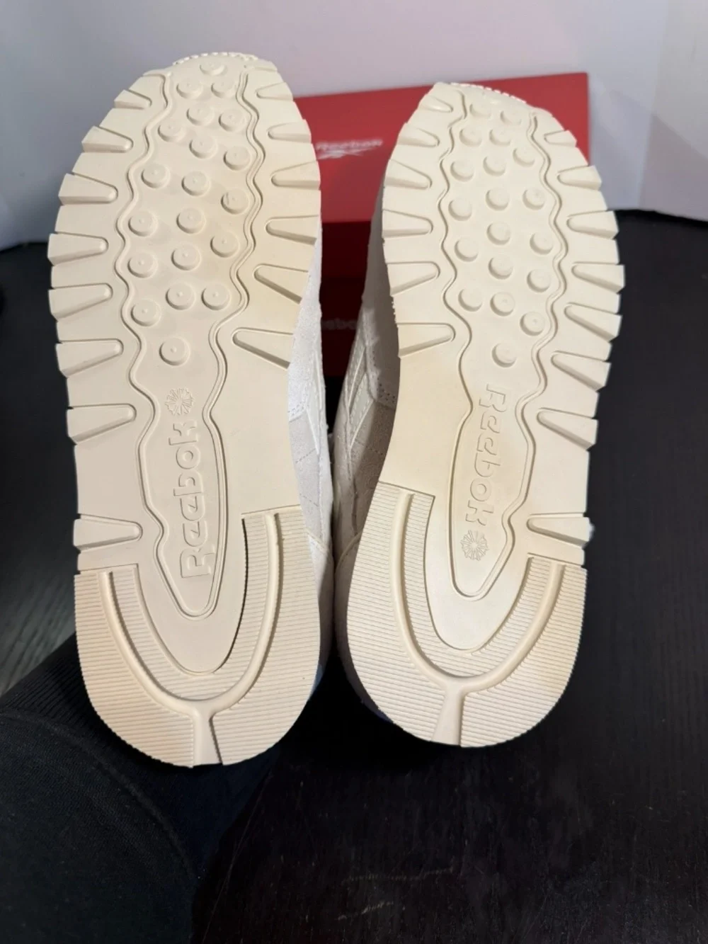 Reebok Classic Leather Running Shoes Sneakers Chalk/Sand/White Unisex M9.5/W11